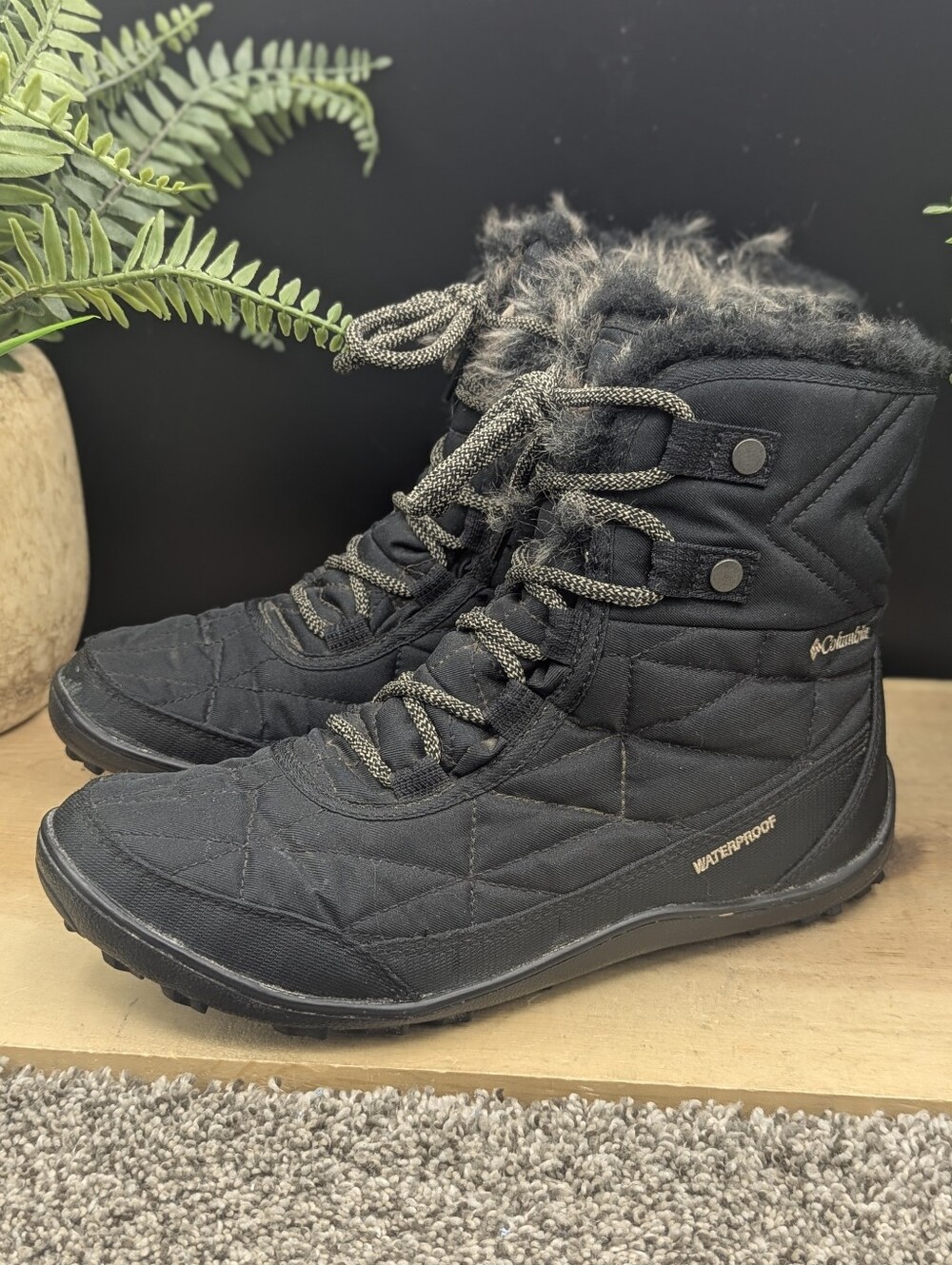 Columbia Minx Shorty III Women's Size 8.5 Thinsulate Fur Lined Boots